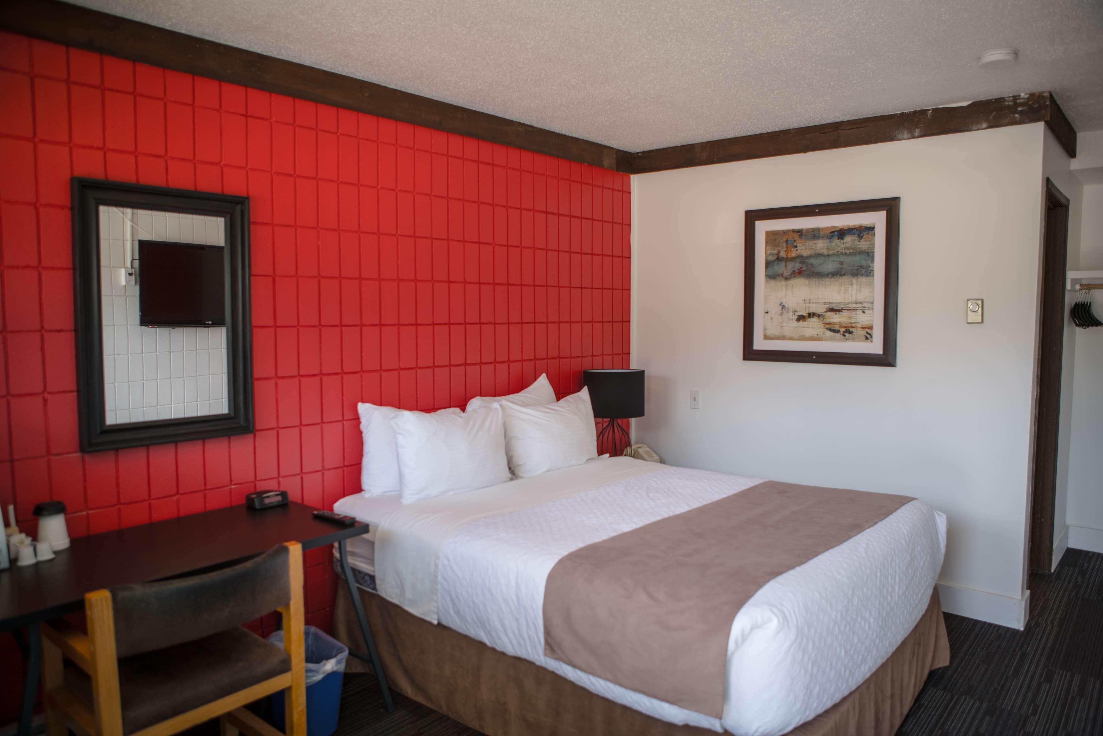 Stoke Hotel Surestay Collection By Best Western Revelstoke Exterior foto