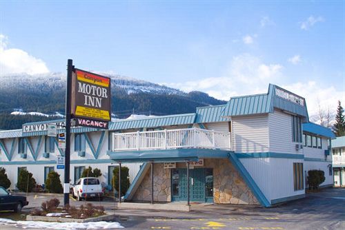 Stoke Hotel Surestay Collection By Best Western Revelstoke Exterior foto